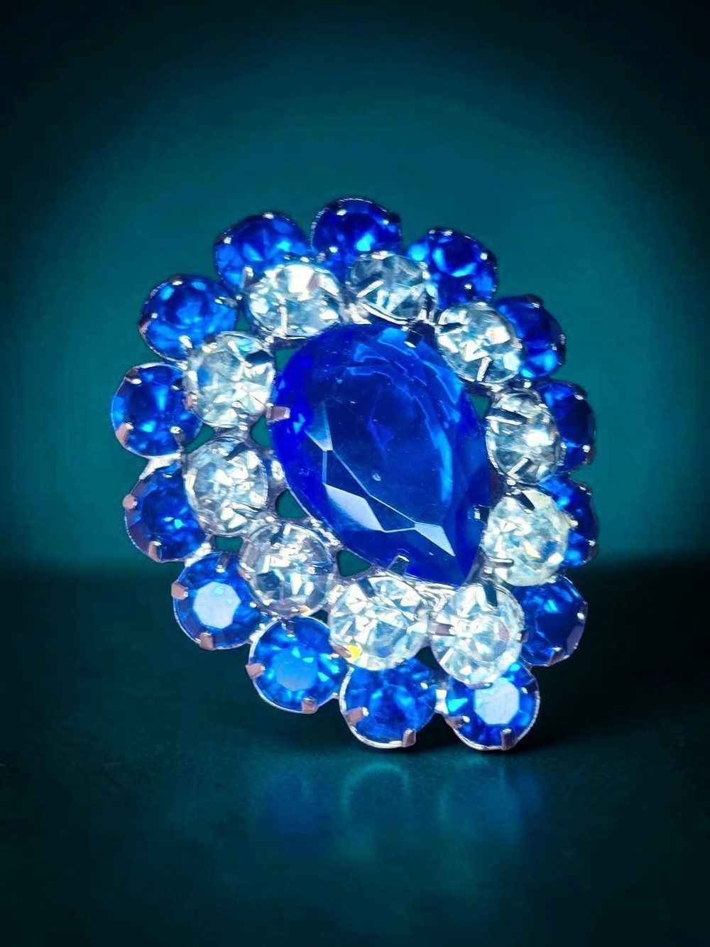2⅛ inch Vintage Mid-Century Cobalt Blue Tiered Rhinestone Statement Brooch